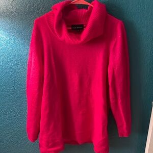 Cozy hot pink turtleneck tunic sweater. Size 14/16 from Lane Bryant
